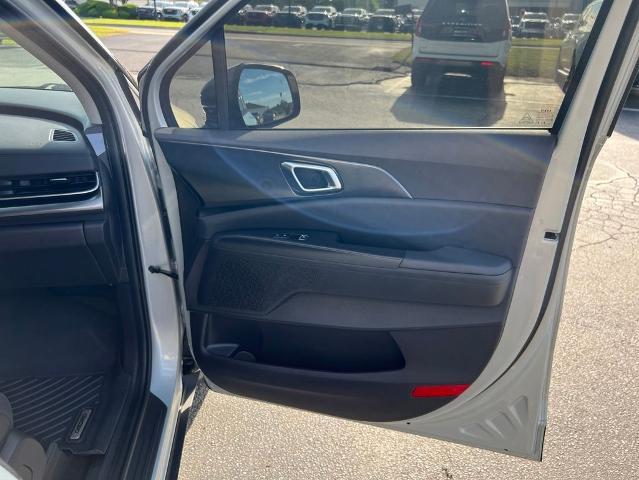 2025 Kia Carnival - $42,252