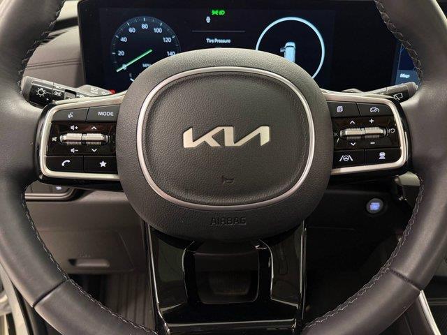 2025 Kia Carnival - $40,246