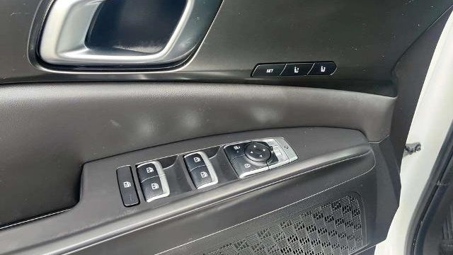 2025 Kia Carnival SX