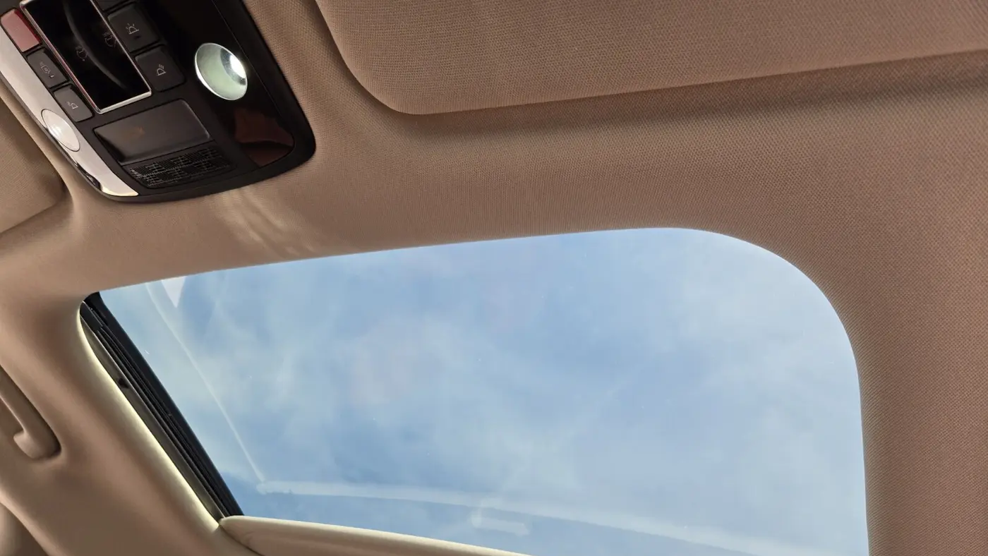 2025 Kia Carnival SX