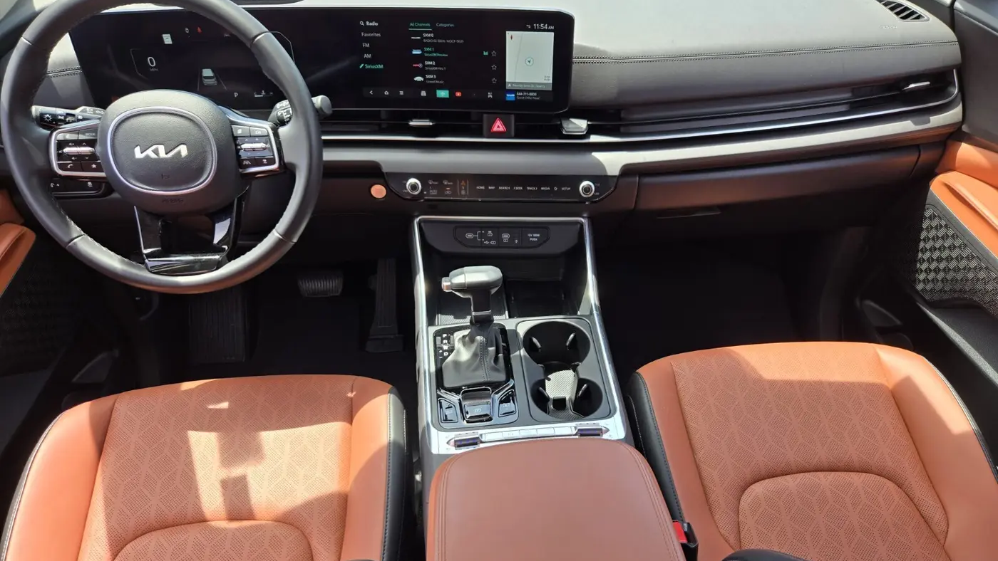 2025 Kia Carnival SX