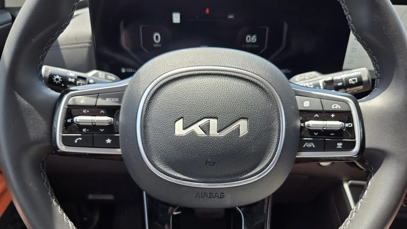 2025 Kia Carnival SX