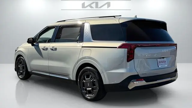 2025 Kia Carnival SX