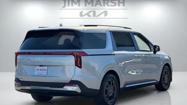 2025 Kia Carnival SX