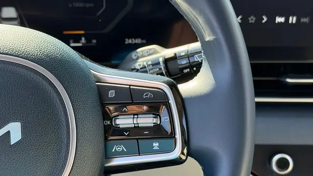 2025 Kia Carnival SX