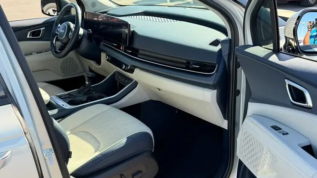 2025 Kia Carnival SX