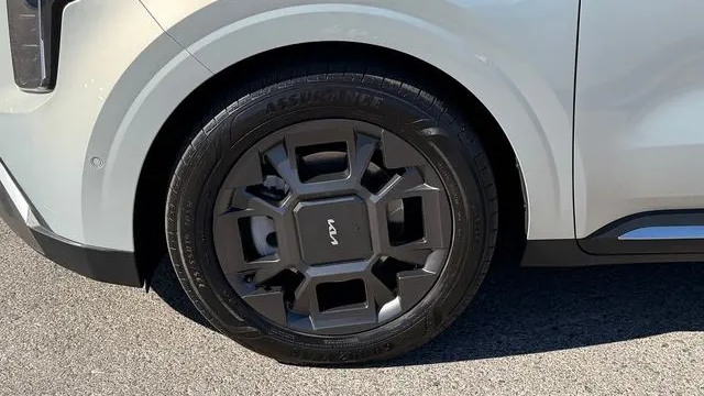 2025 Kia Carnival SX