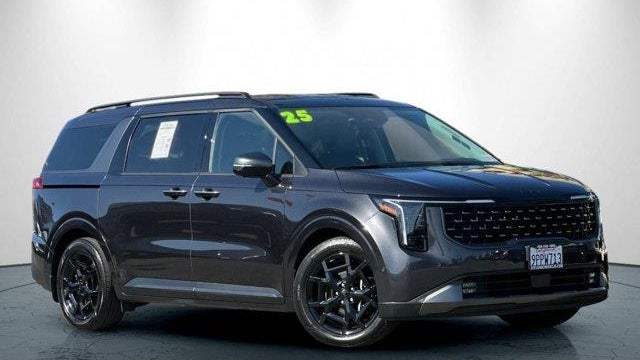 Preowned 2025 Kia Carnival SX for Sale