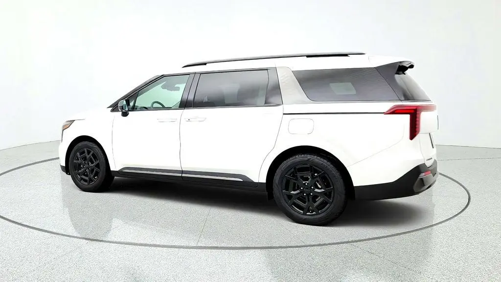 2026 Kia Carnival - $40,995