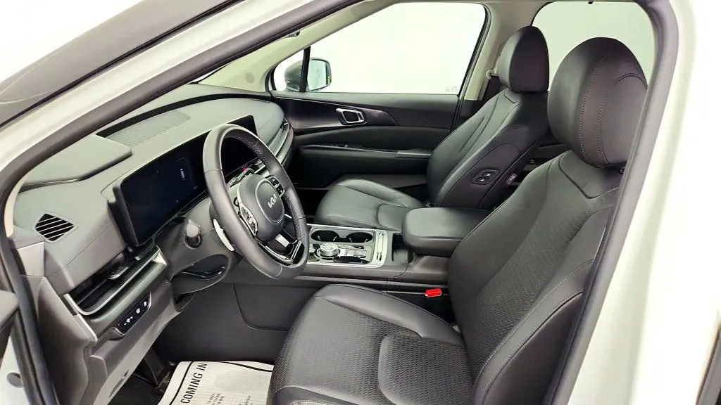 2026 Kia Carnival - $40,995