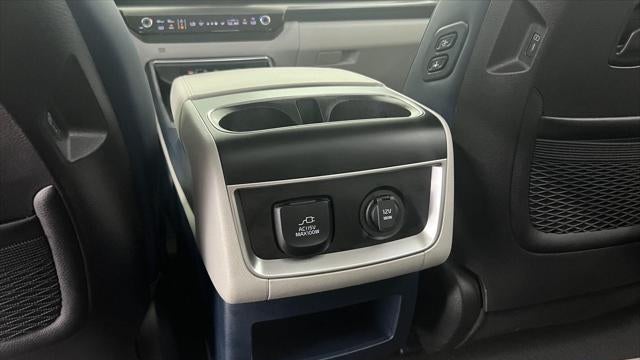 2025 Kia Carnival Hybrid SX