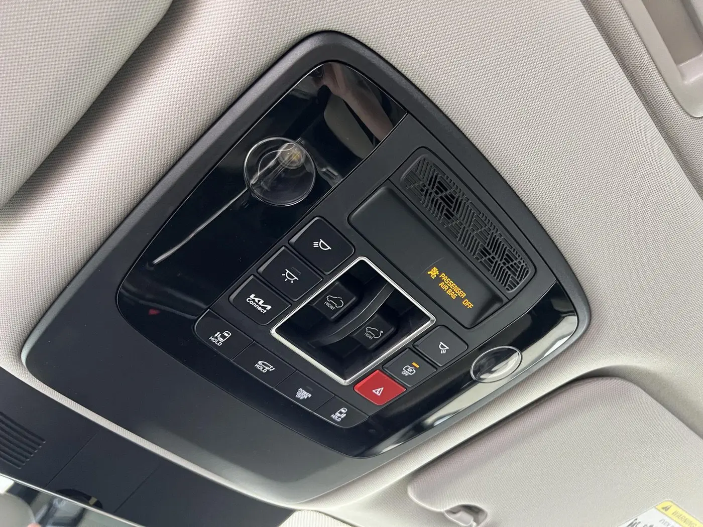 2026 Kia Carnival - $42,998