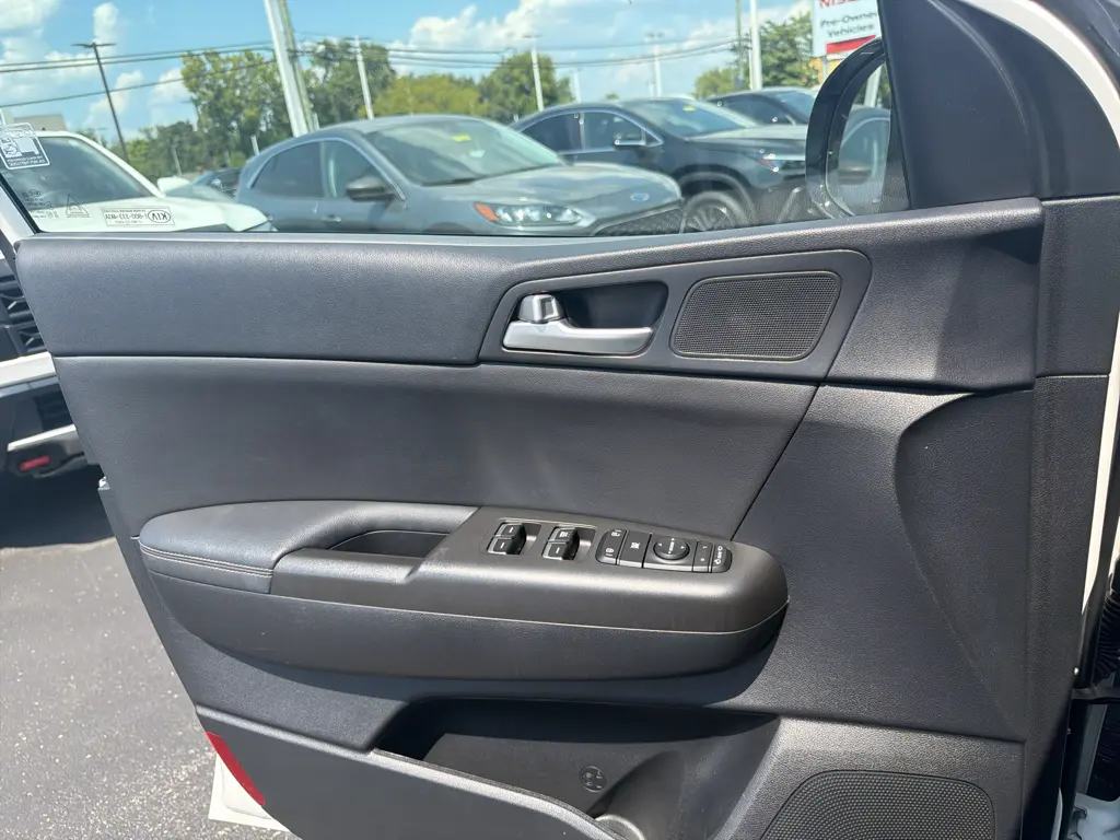 2022 Kia Sportage - $18,995