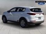 2017 Sportage Thumbnail 4