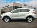 2017 Sportage Thumbnail 2