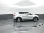 2019 Sportage Thumbnail 8