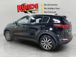 2017 Sportage Thumbnail 4