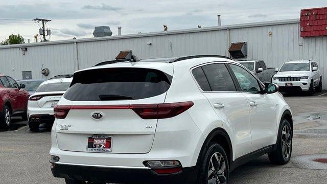 2022 Kia Sportage EX