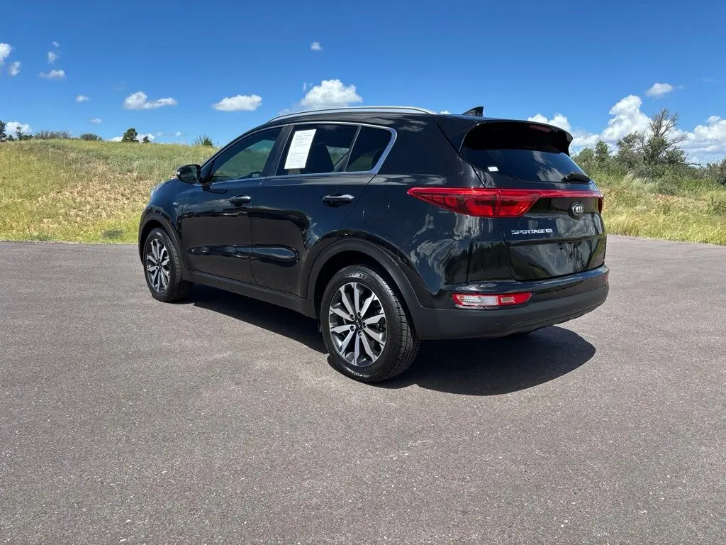 2017 Kia Sportage - $13,981