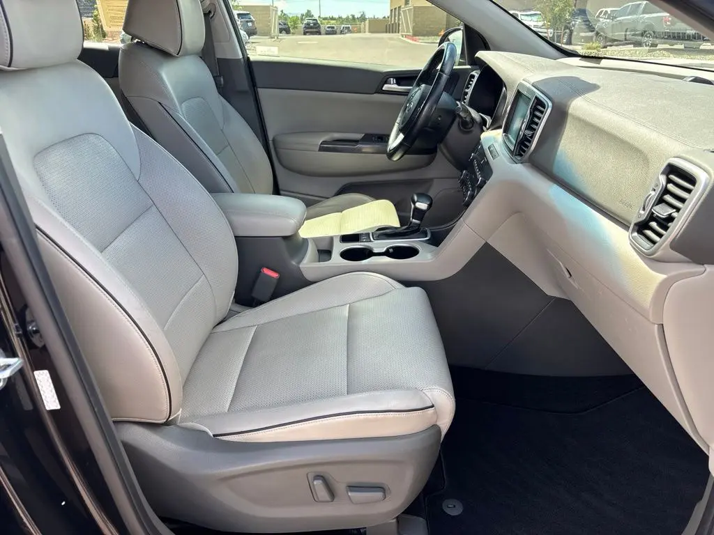 2017 Kia Sportage - $13,981