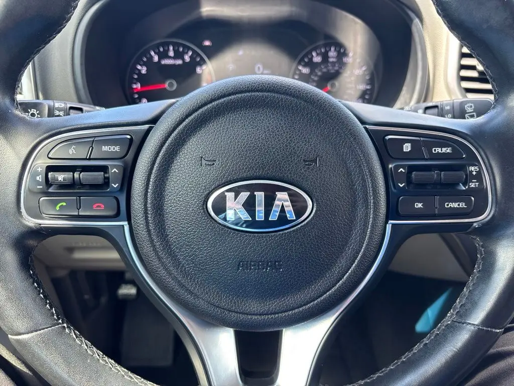2017 Kia Sportage - $13,981