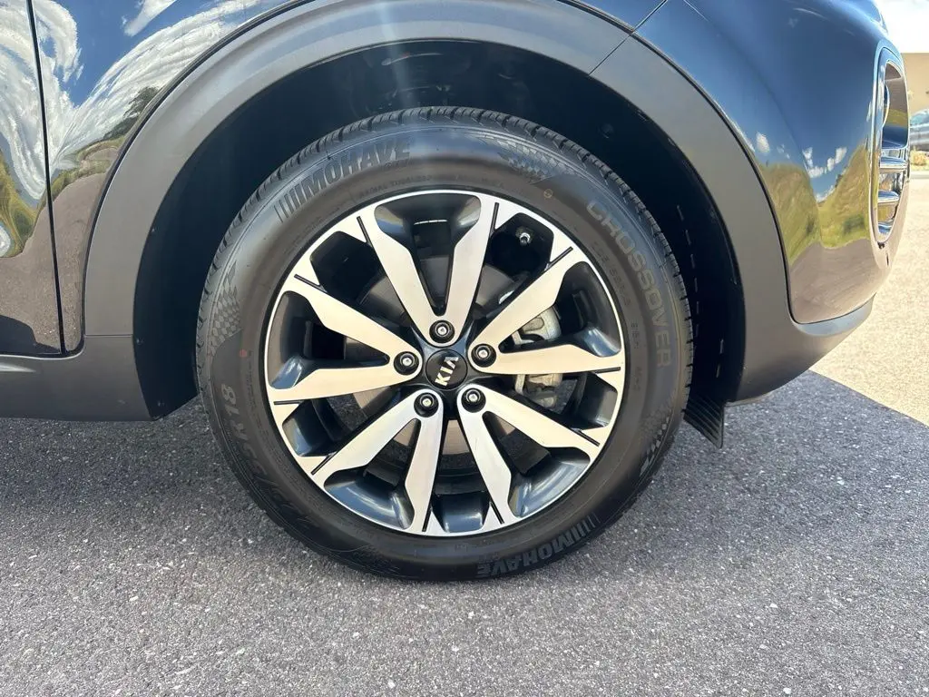 2017 Kia Sportage - $13,981