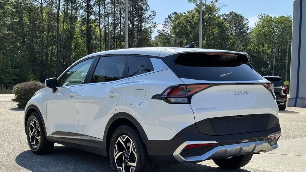 2023 Kia Sportage LX