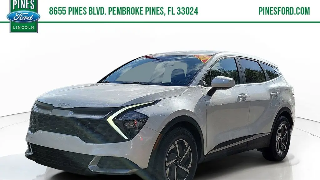 Preowned 2023 Kia Sportage Hybrid LX for Sale