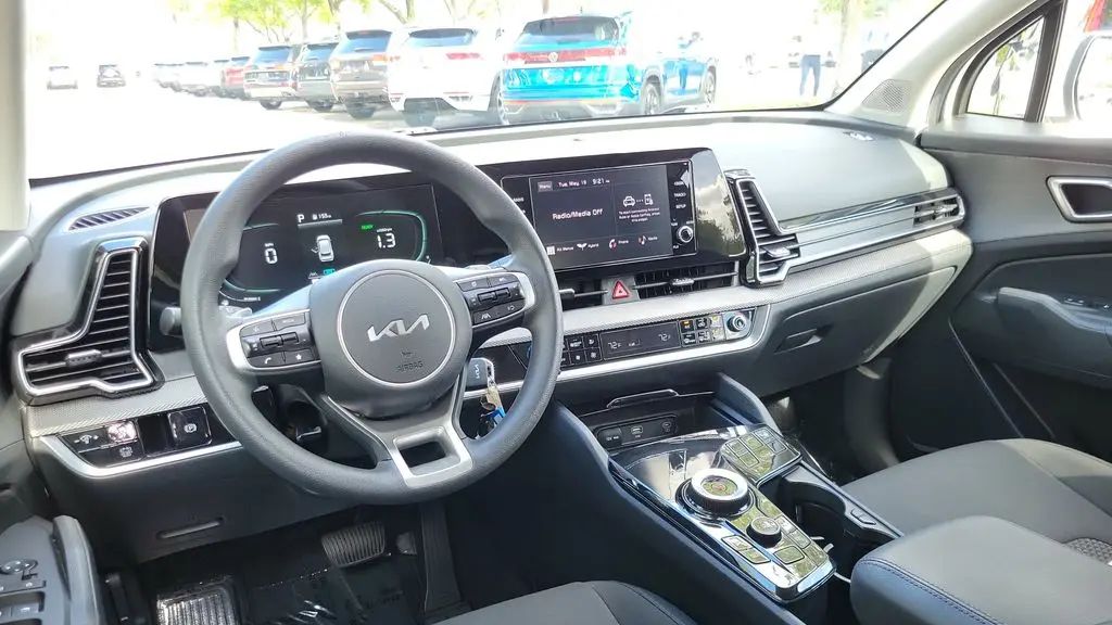2023 Kia Sportage Hybrid LX
