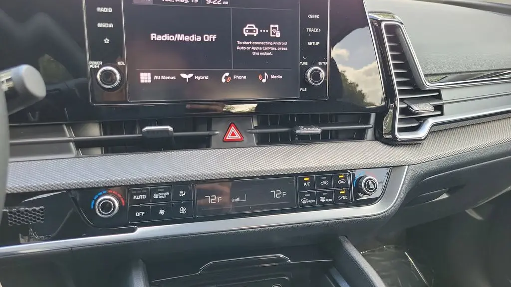 2023 Kia Sportage Hybrid LX
