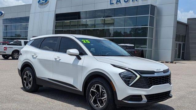 Preowned 2025 Kia Sportage LX for Sale