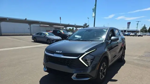 2024 Kia Sportage LX