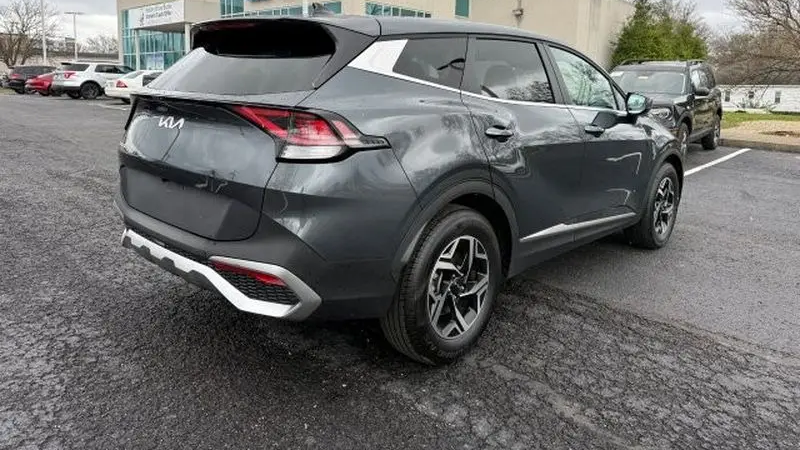 2024 Kia Sportage LX