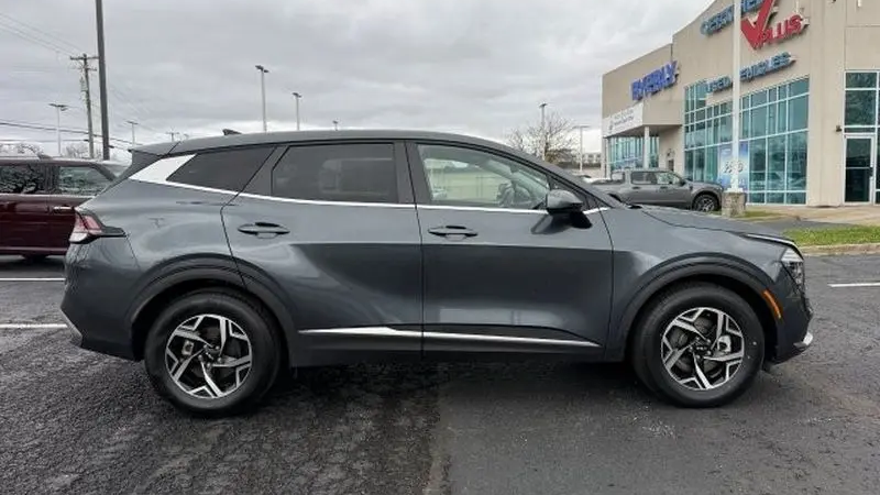 2024 Kia Sportage LX