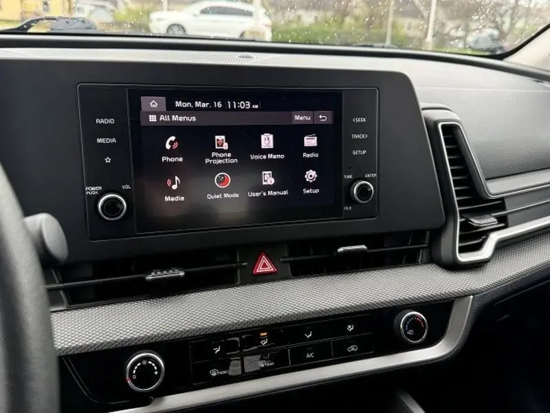 2024 Kia Sportage - $19,998