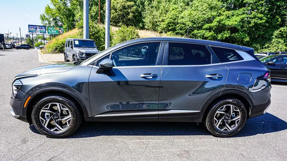 2025 Kia Sportage LX