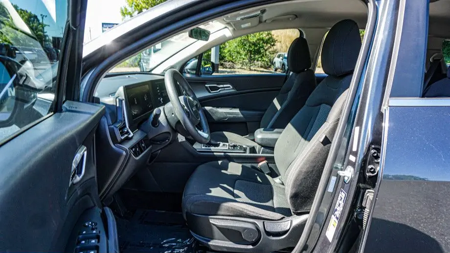 2025 Kia Sportage LX