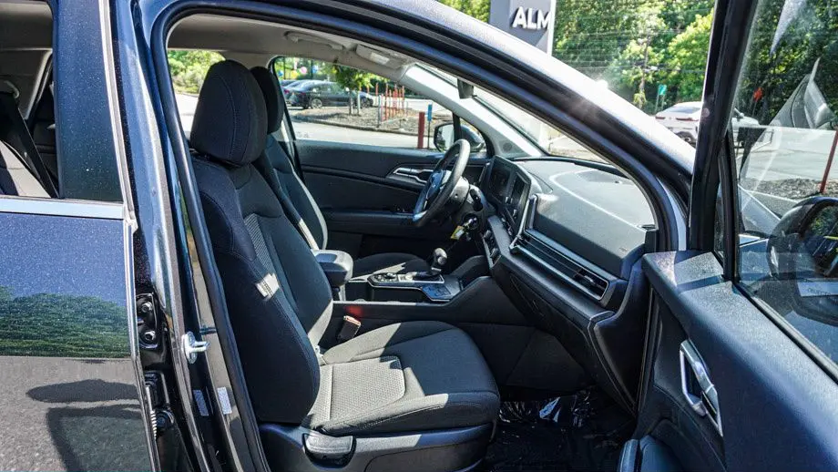 2025 Kia Sportage LX