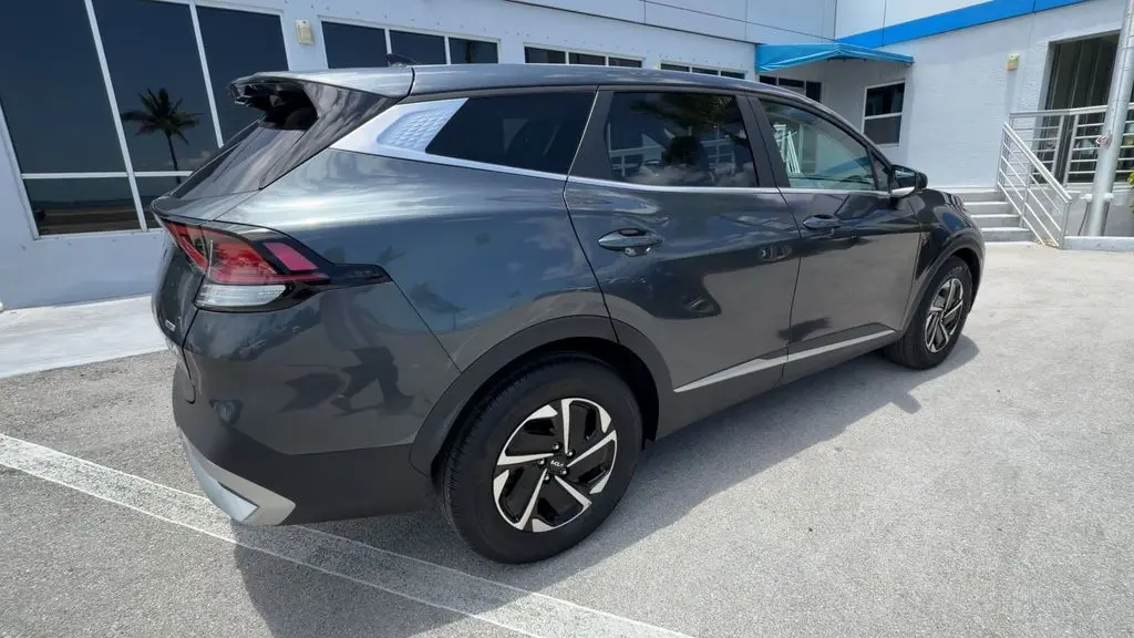 2025 Kia Sportage Hybrid LX