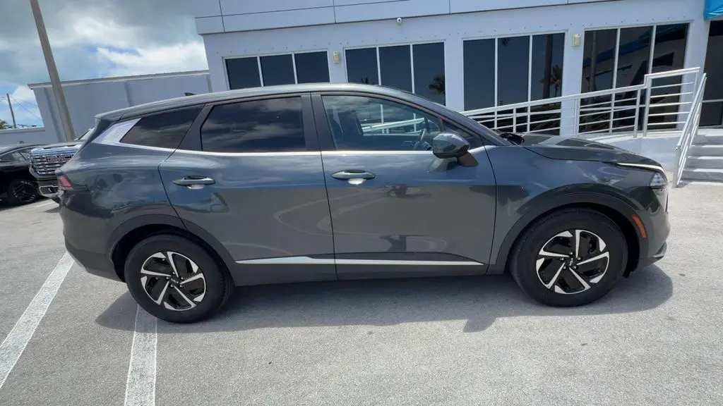 2025 Kia Sportage Hybrid LX