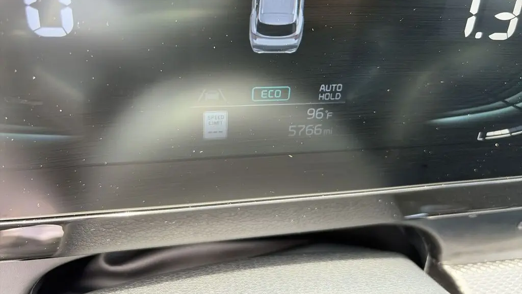 2025 Kia Sportage Hybrid LX