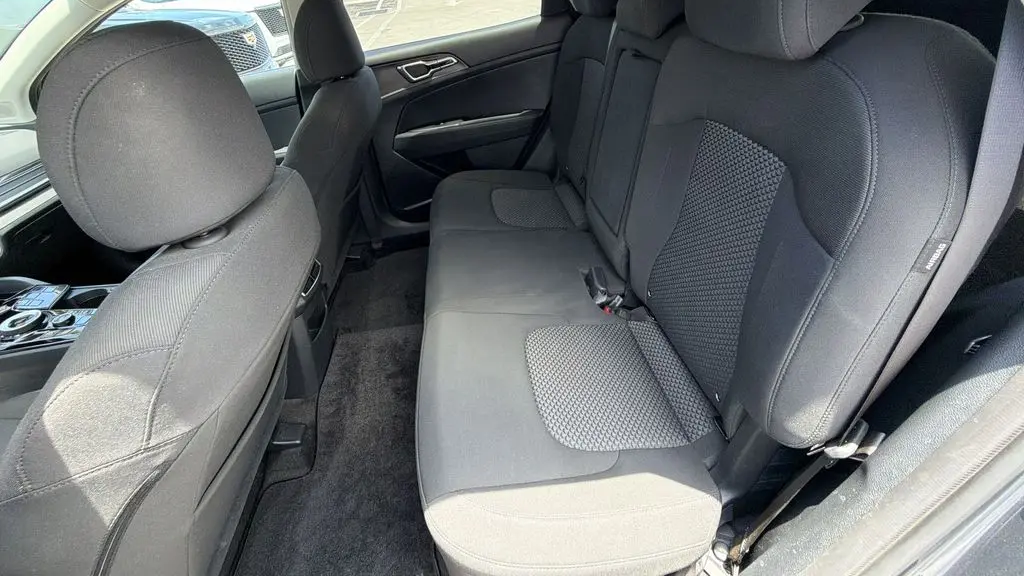 2025 Kia Sportage Hybrid LX