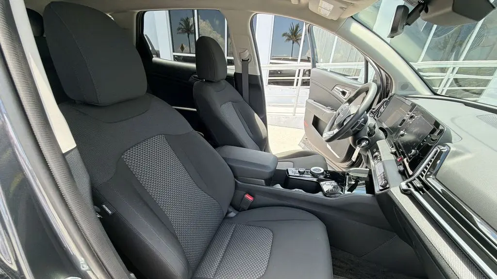 2025 Kia Sportage Hybrid LX
