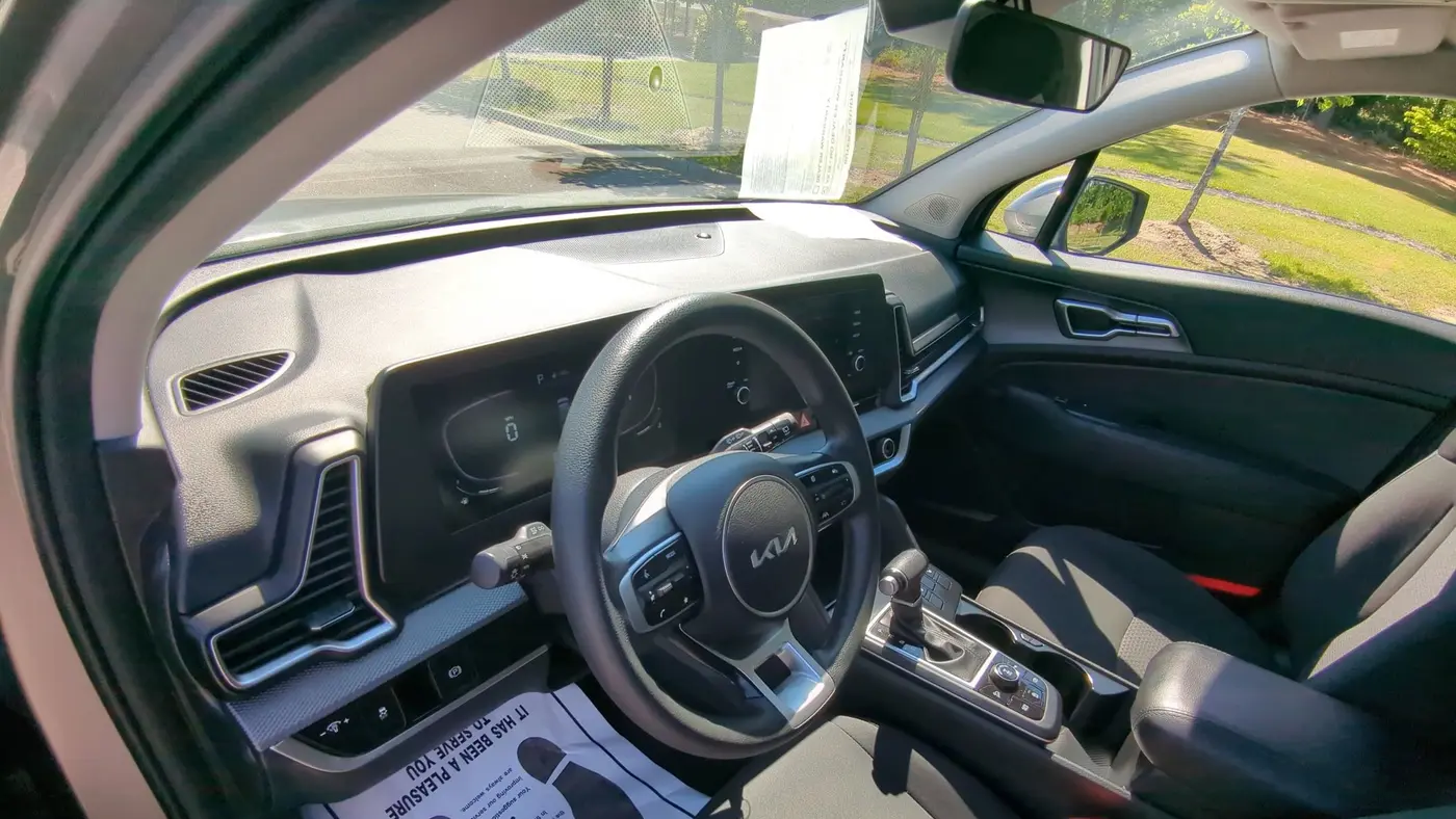 2023 Kia Sportage LX