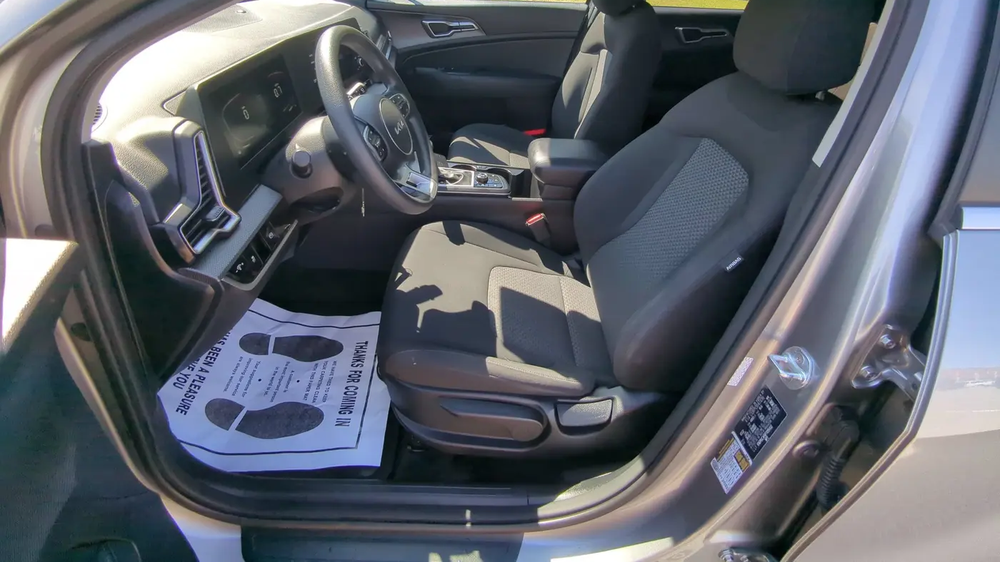 2023 Kia Sportage LX