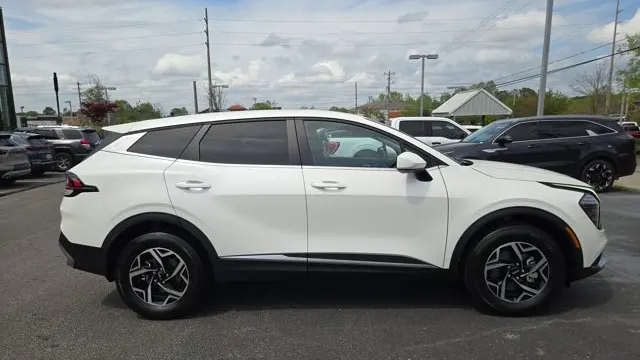 2025 Kia Sportage LX