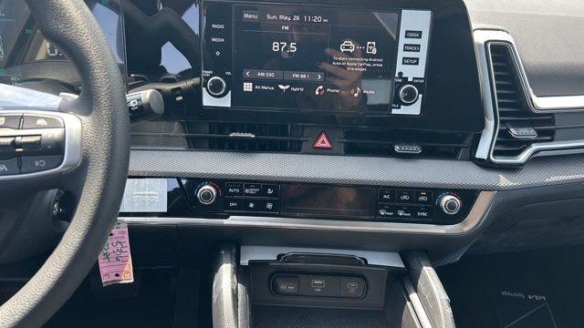 2024 Kia Sportage Hybrid LX