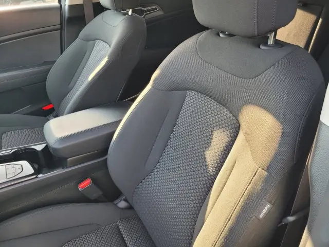 2026 Kia Sportage - $30,083