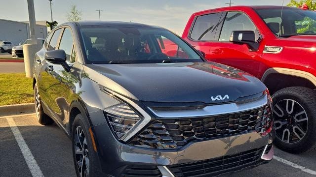2024 Kia Sportage EX