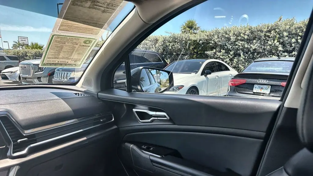 2023 Kia Sportage Hybrid EX